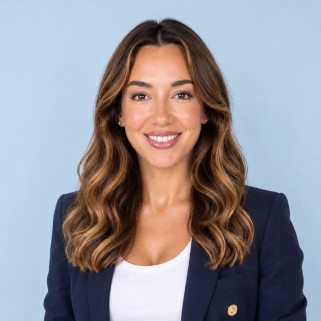 Kelly Tzanou, Therapist, International Psychology Munich